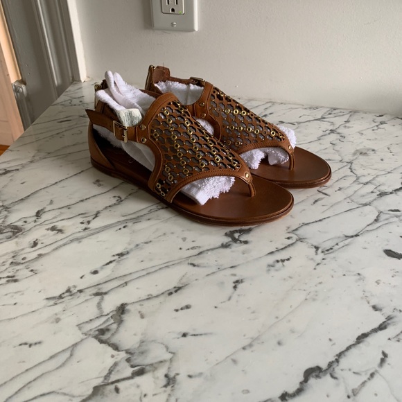 Vince Camuto Tan Sandals 8M - Picture 8 of 11